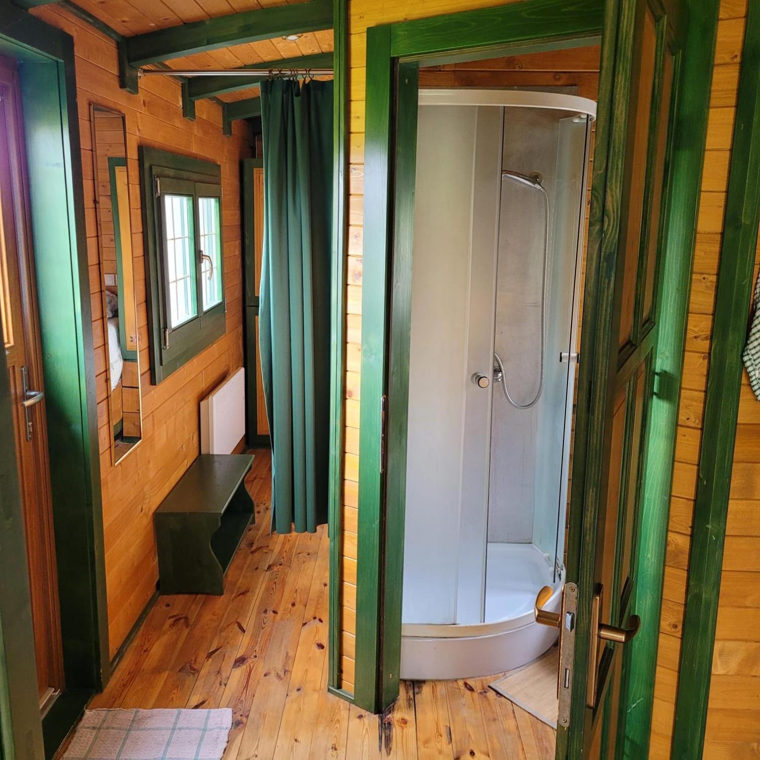 Roulotte Maisonthiers Blanot  Exteriér fotografie